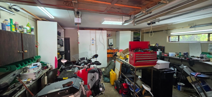 5 Bedroom Property for Sale in Wilkoppies North West